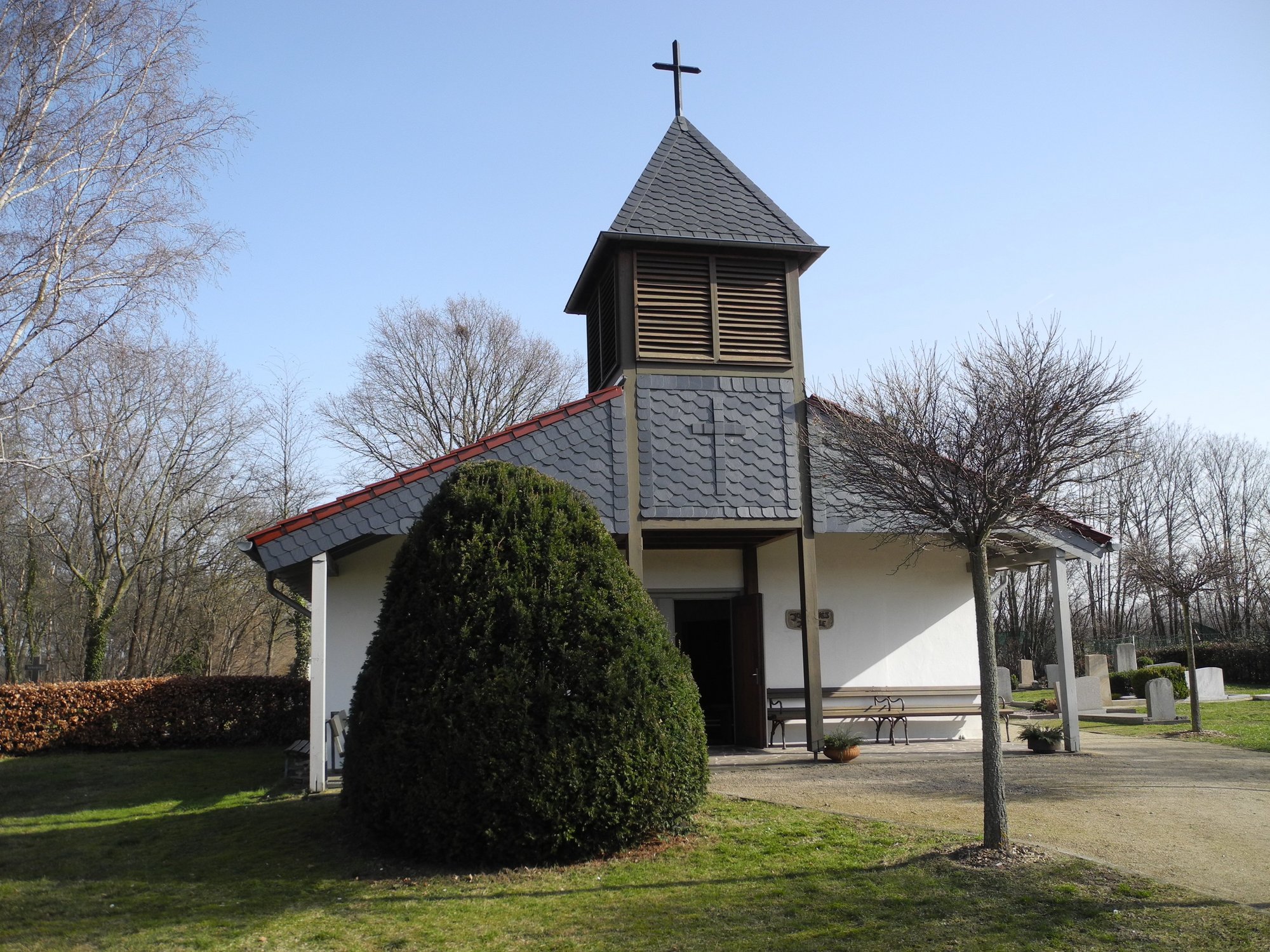 Kirche und Friedhof Brackstedt